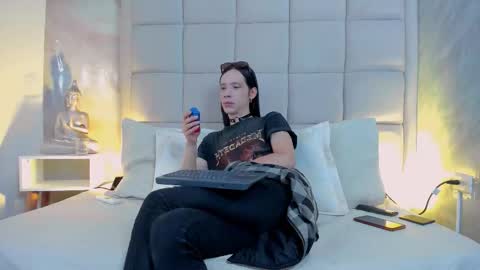 Keira Hecate online show from October 27, 7:44 pm