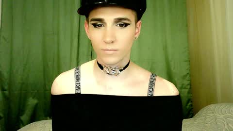 Helen Spellman online show from February 25, 11:55 pm