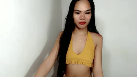 hollyhalo online show from October 19, 11:52 pm
