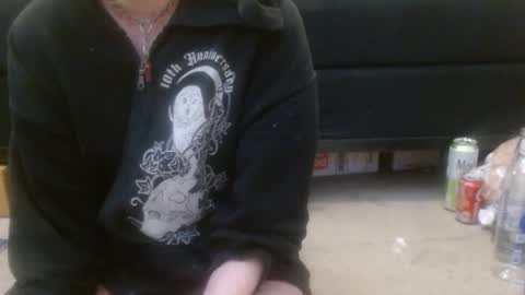 Snapshot of hollyhawkes chatting on October 22, 12:12 am Holly Hawkes online show from October 22, 12:12 am