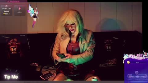 latexslave online show from March 25, 2:39 am