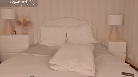 Kesha     - subscribe for more explicit content online show from November 27, 3:03 pm