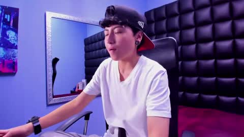 mathias online show from October 4, 9:48 pm