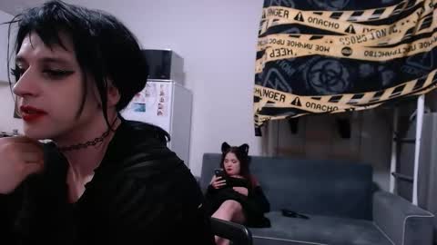 Jeremy online show from December 17, 1:44 am