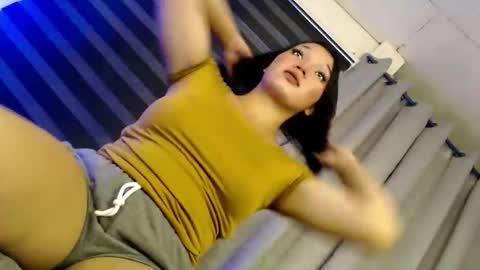 Britney online show from March 29, 8:48 am