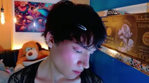 isaacnova online show from April 10, 9:20 pm