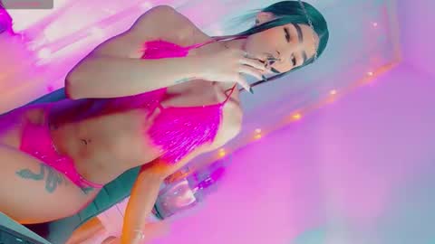 isabellagirs online show from January 15, 7:07 am