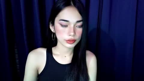 Isabelle online show from November 19, 3:12 pm