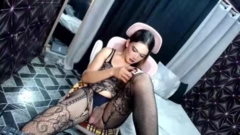 YOUR ISLAND GIRL WHO NAMED ALEXA online show from April 29, 5:41 pm