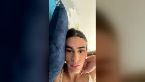 Miley hurtado online show from February 19, 5:31 pm