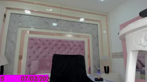 Snapshot of jaddyk_ chatting on February 7, 5:20 am JADDYK  online show from February 7, 5:20 am