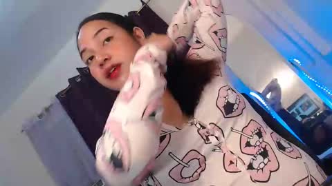 JASMINE online show from September 29, 1:49 am