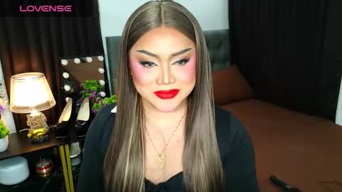 Jasmine Brandy online show from January 10, 4:02 pm