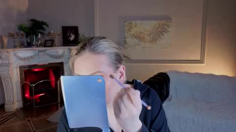 jes_solar online show from November 14, 10:07 pm