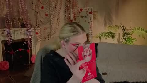 jes_solar online show from February 14, 10:05 pm