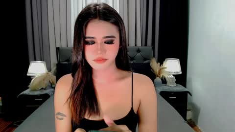 julie online show from March 29, 12:11 am