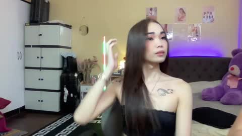 EloiseMoree online show from December 5, 4:26 am