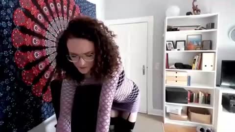 juliasometimes online show from July 5, 7:53 pm