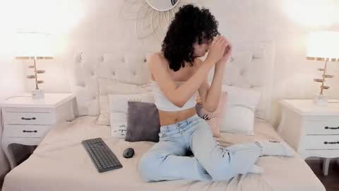 julietta    online show from March 24, 12:21 pm