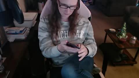 Snapshot of kait331 chatting on December 18, 1:26 am Camprincess331 online show from December 18, 1:26 am