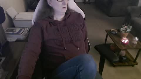 Snapshot of kait331 chatting on March 7, 1:28 am Camprincess331 online show from March 7, 1:28 am