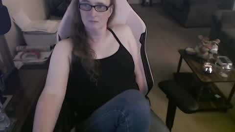 Snapshot of kait331 chatting on September 22, 1:44 am Camprincess331 online show from September 22, 1:44 am