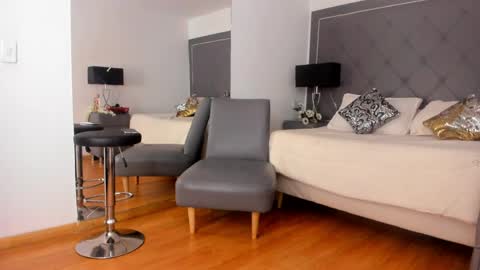 My name is Karol online show from April 2, 1:42 pm