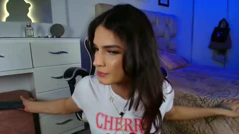 kate_bmoss_ online show from October 4, 2:56 am