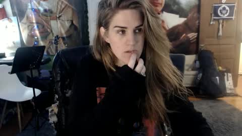 Katie online show from February 7, 6:24 am