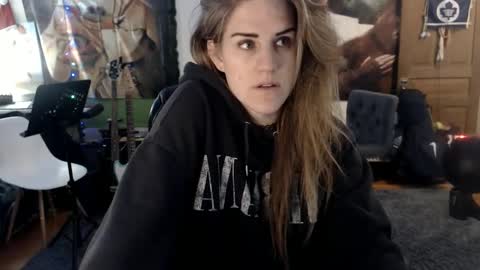 Katie online show from February 8, 5:18 am