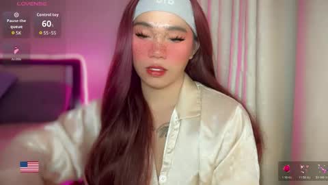 Kelly Smith online show from March 15, 1:25 pm