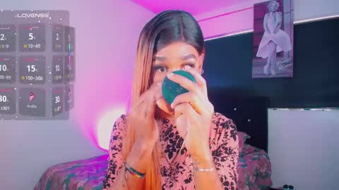 kend_hott online show from April 11, 7:17 pm