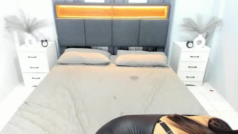 Kendra online show from January 10, 5:41 pm