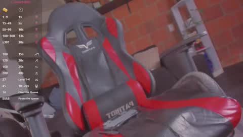 Snapshot of kim_hugecock chatting on October 12, 3:58 pm KIM QUEENS online show from October 12, 3:58 pm