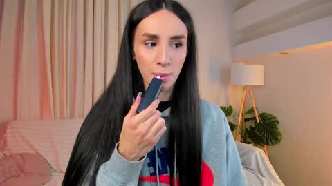 Kim Oberlin online show from January 12, 4:03 pm