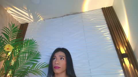 kimberly gonzalez online show from October 2, 3:40 am