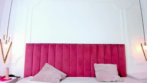 Kimberlyn online show from February 12, 1:06 pm