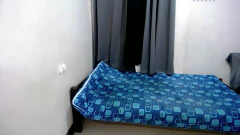 kim ejara online show from April 4, 1:47 am