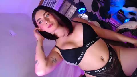 Its your girl KIRA online show from October 22, 2:13 am