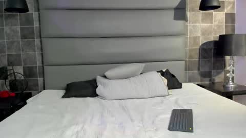 kriss online show from September 29, 5:18 am