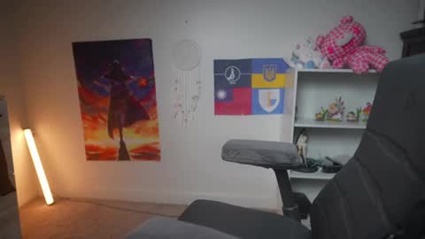 Snapshot of krystalsyxx chatting on March 8, 3:17 am Krystal Syx online show from March 8, 3:17 am