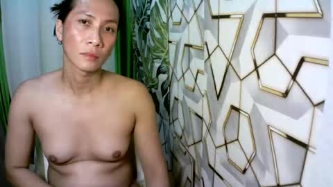 kyutshyne online show from April 11, 12:38 am