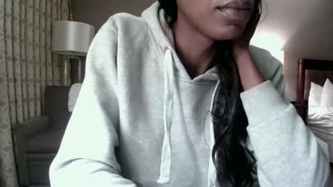 Bella online show from December 2, 9:23 pm