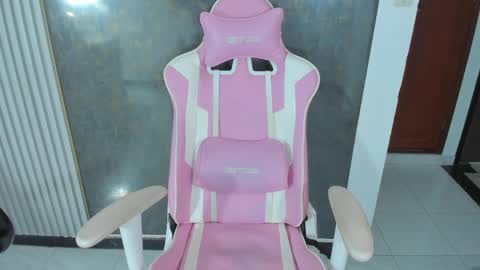 Lana online show from April 2, 7:34 pm