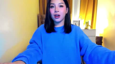 Your sweet Laura online show from December 3, 5:06 pm