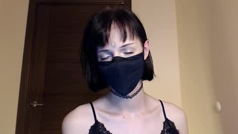 lekkj online show from September 8, 7:01 pm