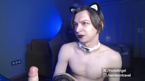 Leon online show from March 26, 5:05 pm