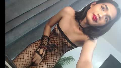 Trisha18 online show from February 18, 6:59 am