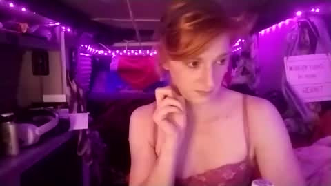 LesleyGumGrass- The Boring Trans girl online show from February 12, 4:01 am