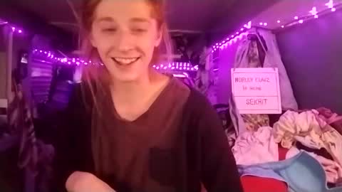 LesleyGumGrass- The Boring Trans girl online show from February 12, 5:37 pm